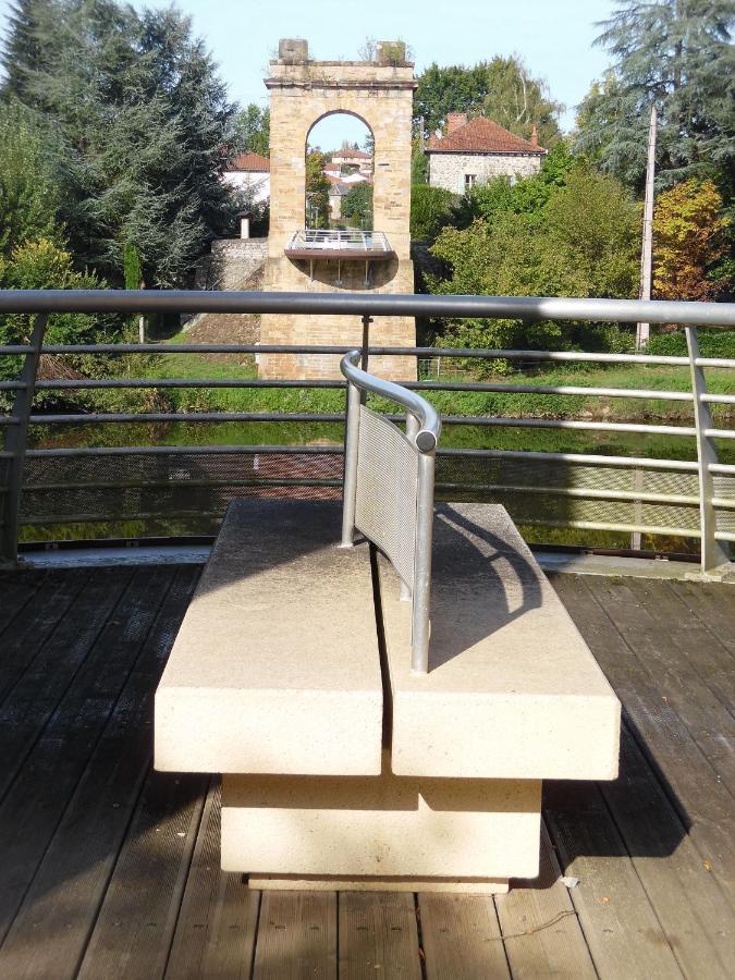 Hotel Le Pont De Livinhac Decazeville Exterior foto